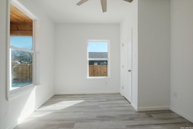 1422 Paso Hondo St, San Antonio, TX 78202