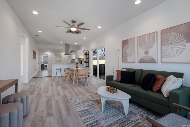 1422 Paso Hondo St, San Antonio, TX 78202