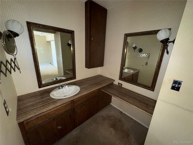 4374 W Pondview Drive, Littleton, CO 80123