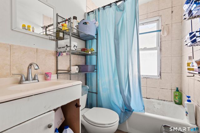 202 James Street, Bridgeport, CT 06604