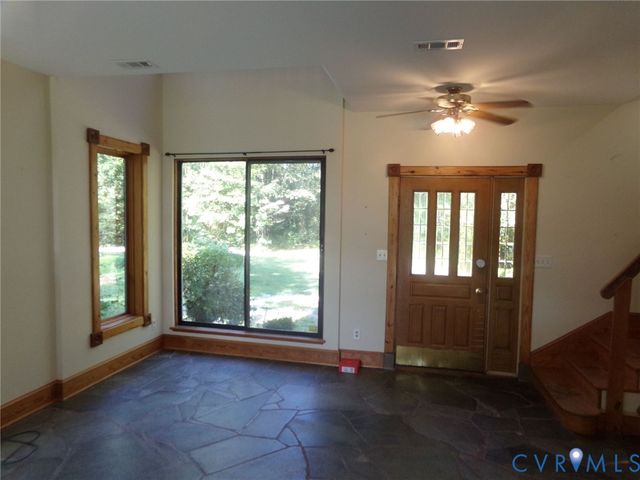 15416 Sunnybrook Rd, South Prince George, VA 23805