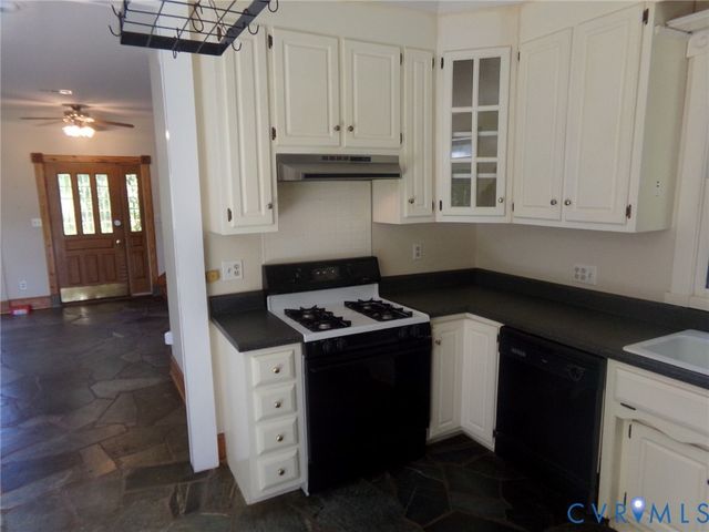 15416 Sunnybrook Rd, South Prince George, VA 23805