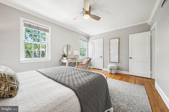 10 E LINDEN ST, Alexandria, VA 22301