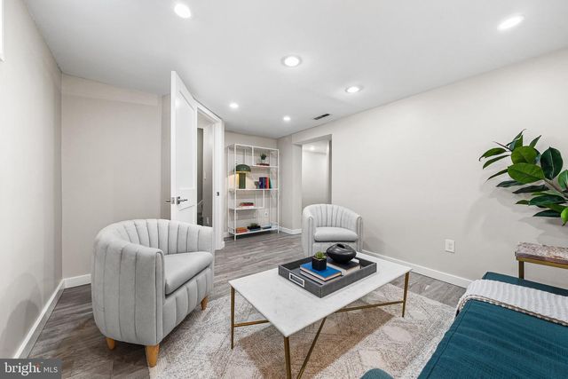 10 E LINDEN ST, Alexandria, VA 22301