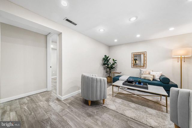 10 E LINDEN ST, Alexandria, VA 22301