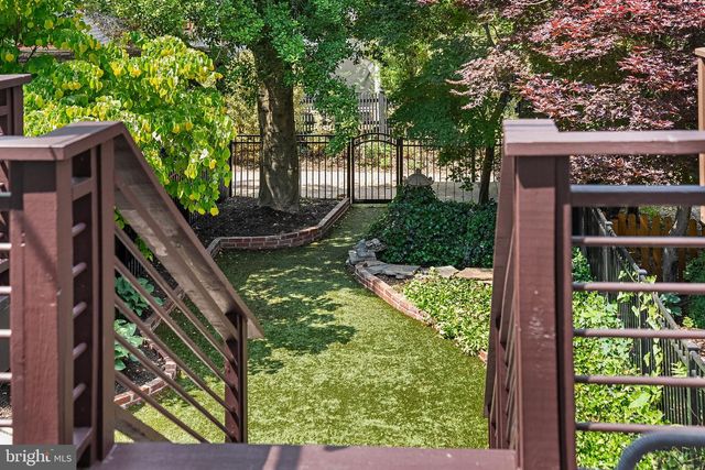 10 E LINDEN ST, Alexandria, VA 22301
