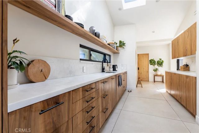 1821 Edgecliffe Drive, Los Angeles, CA 90026