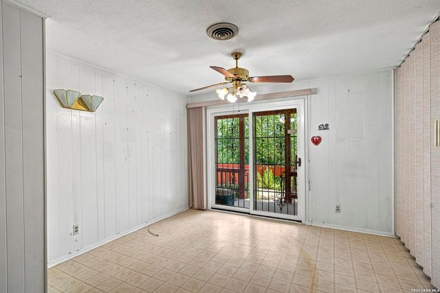 110 CLUBHILL DR, San Antonio, TX 78228