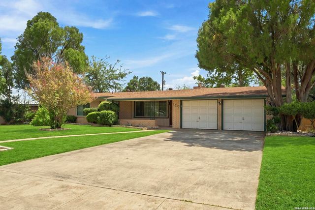 110 CLUBHILL DR, San Antonio, TX 78228