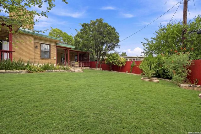 110 CLUBHILL DR, San Antonio, TX 78228