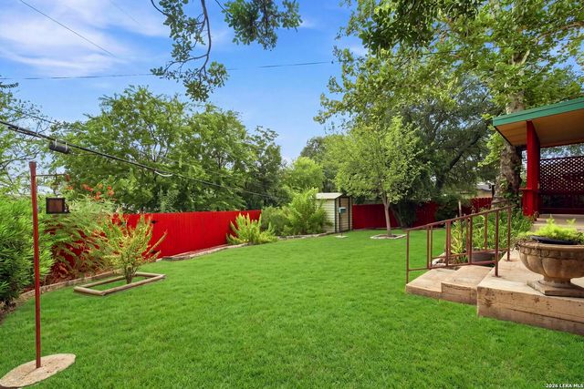 110 CLUBHILL DR, San Antonio, TX 78228