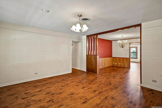 110 CLUBHILL DR, San Antonio, TX 78228
