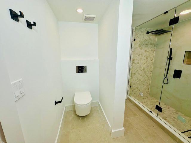 5900 Camino Del Sol 306, Boca Raton, FL 33433