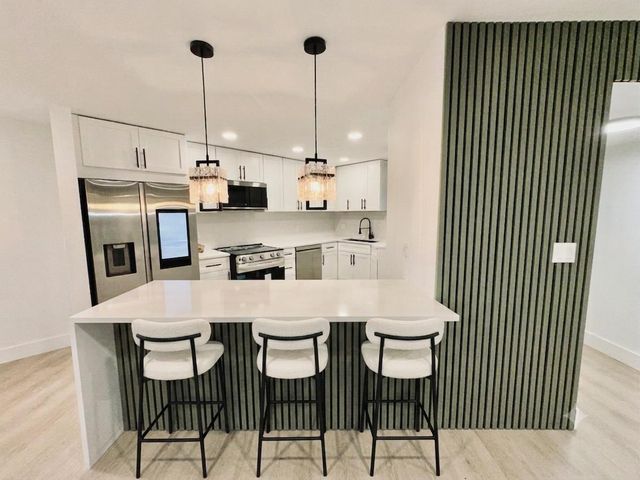 5900 Camino Del Sol 306, Boca Raton, FL 33433