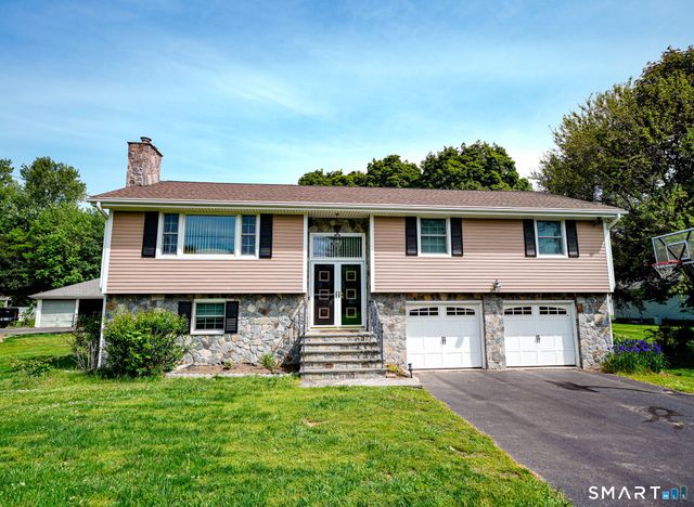 40 Orchard Street, Avon, CT 06001