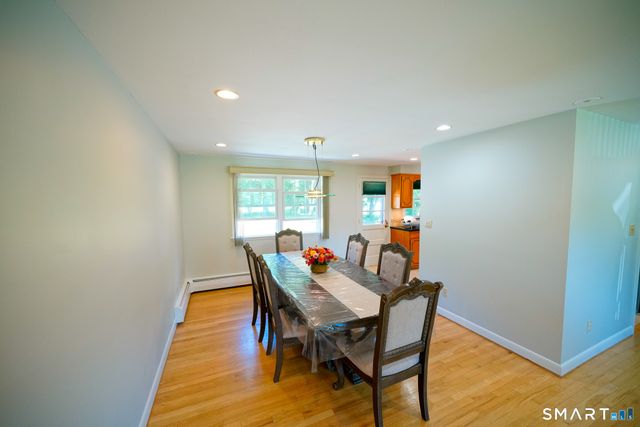 40 Orchard Street, Avon, CT 06001