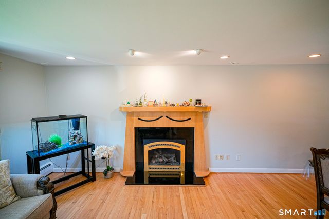 40 Orchard Street, Avon, CT 06001