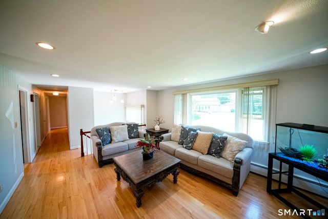 40 Orchard Street, Avon, CT 06001