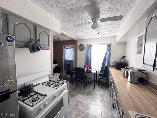 4553 W 148th Street, Cleveland, OH 44135