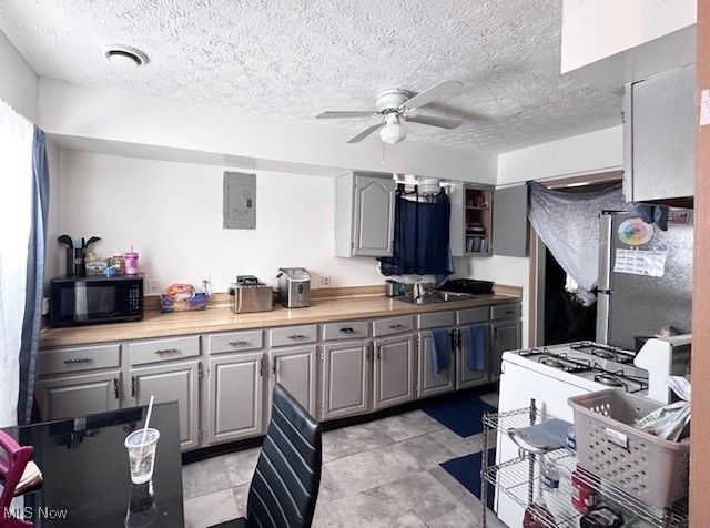 4553 W 148th Street, Cleveland, OH 44135