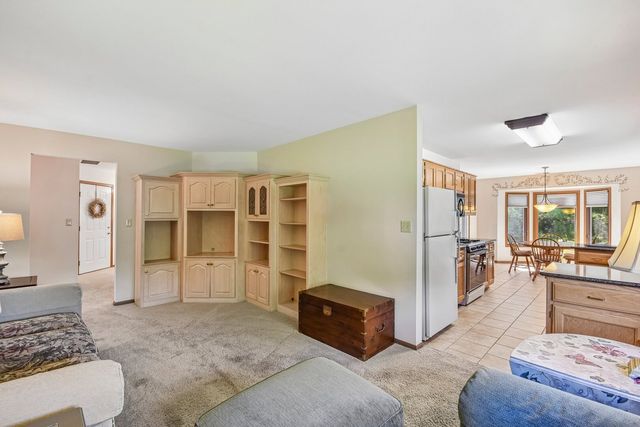 2545 Harbor Drive, Joliet, IL 60431