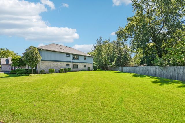 2545 Harbor Drive, Joliet, IL 60431