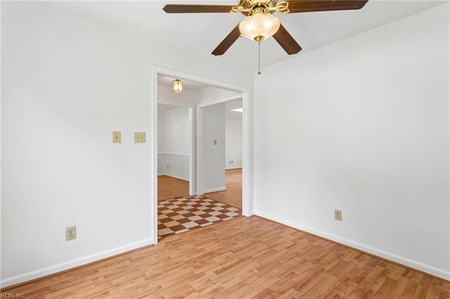 106 Holloway DR, Hampton, VA 23666