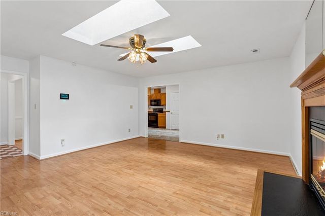 106 Holloway DR, Hampton, VA 23666