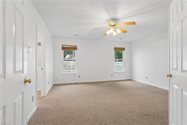 106 Holloway DR, Hampton, VA 23666
