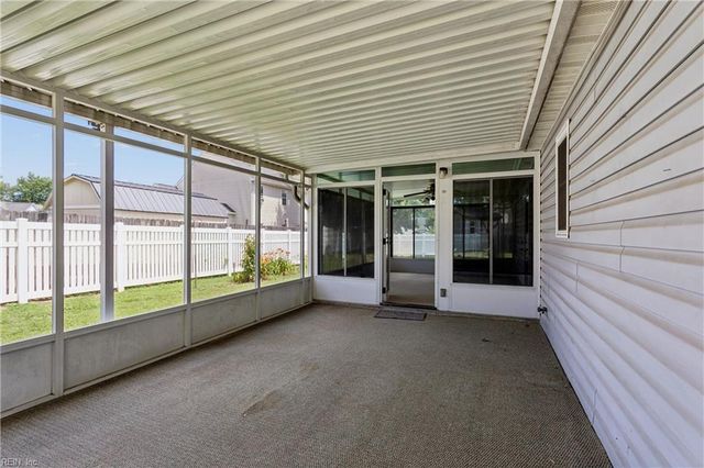 106 Holloway DR, Hampton, VA 23666