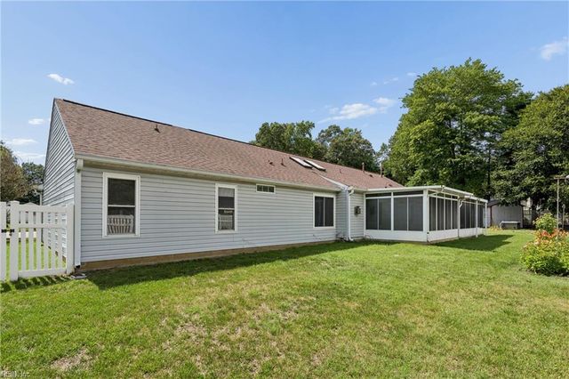 106 Holloway DR, Hampton, VA 23666
