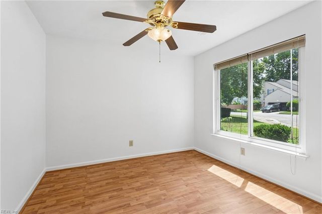 106 Holloway DR, Hampton, VA 23666