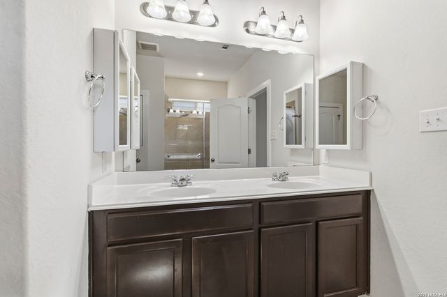 10334 FRANCISCO WAY, Converse, TX 78109