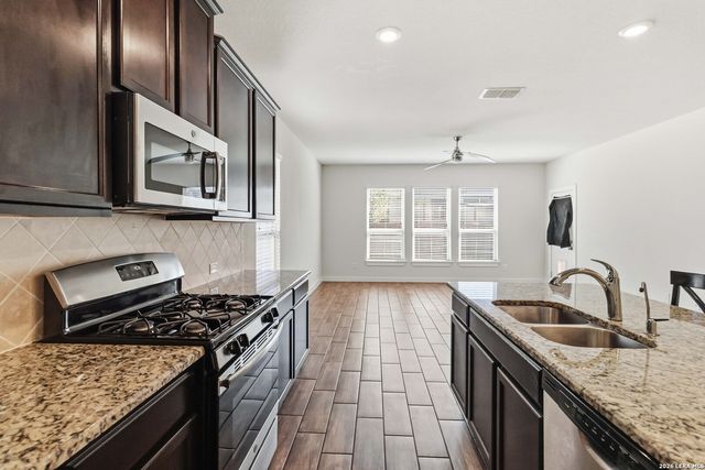 10334 FRANCISCO WAY, Converse, TX 78109
