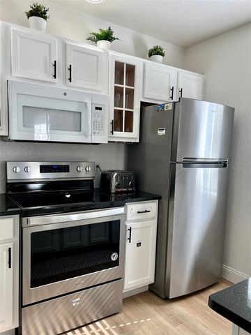 4004 SANTA MARIA DRIVE 108, Kissimmee, FL 34741