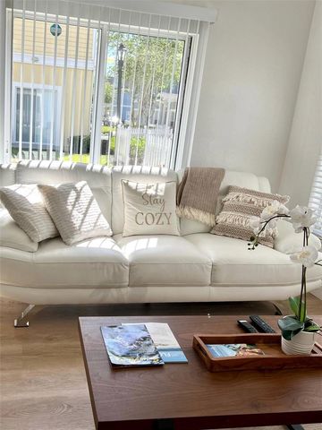 4004 SANTA MARIA DRIVE 108, Kissimmee, FL 34741