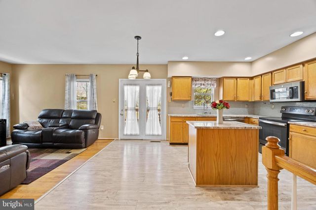 9046 TARPLEYS CIR, Baltimore, MD 21237