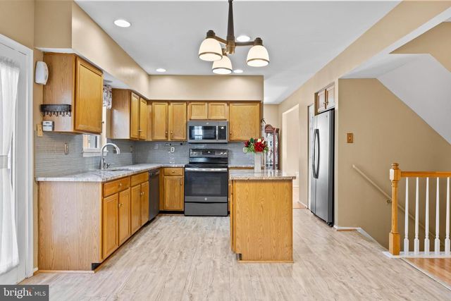 9046 TARPLEYS CIR, Baltimore, MD 21237