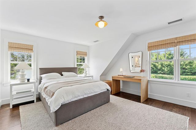 63 Halsey Street, Southampton, NY 11968