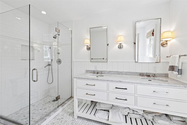 63 Halsey Street, Southampton, NY 11968