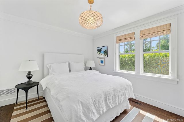 63 Halsey Street, Southampton, NY 11968