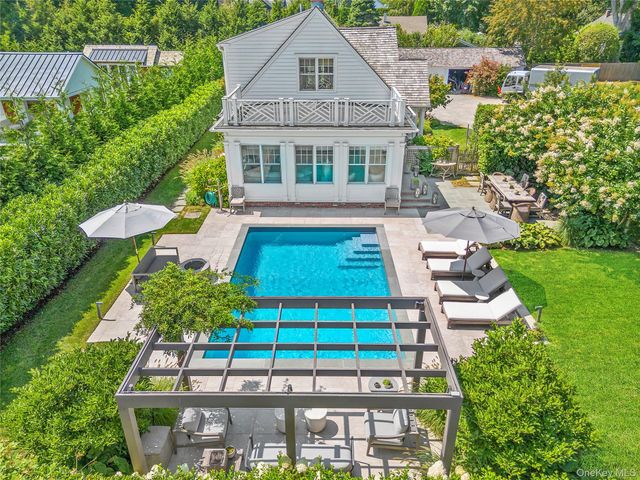 63 Halsey Street, Southampton, NY 11968