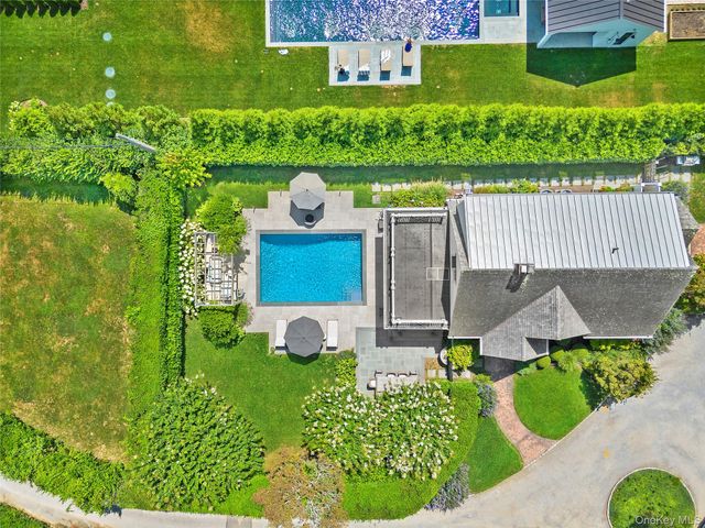63 Halsey Street, Southampton, NY 11968
