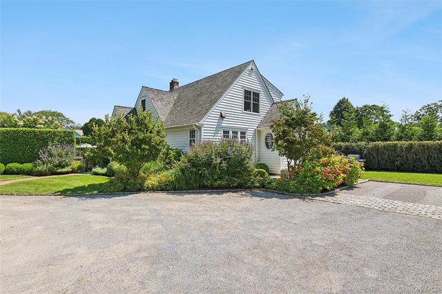 63 Halsey Street, Southampton, NY 11968