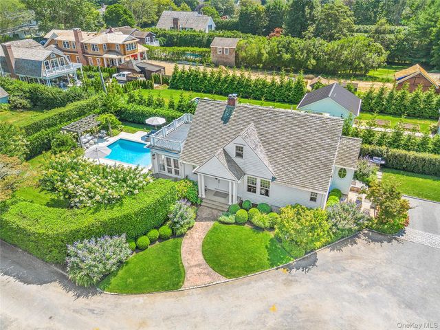 63 Halsey Street, Southampton, NY 11968