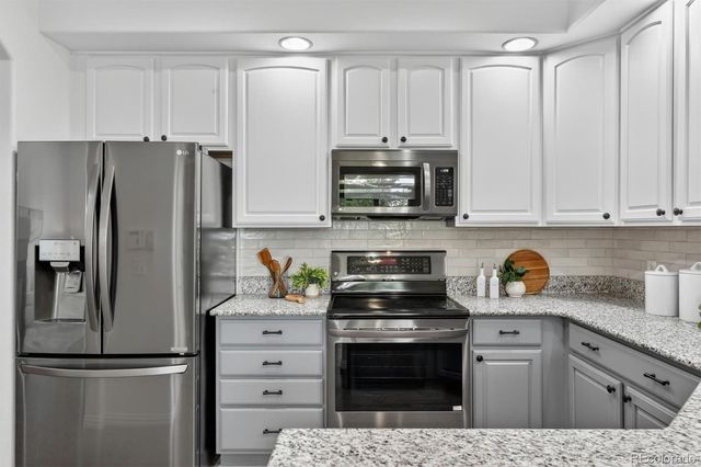 12713 W Bowles Place, Littleton, CO 80127