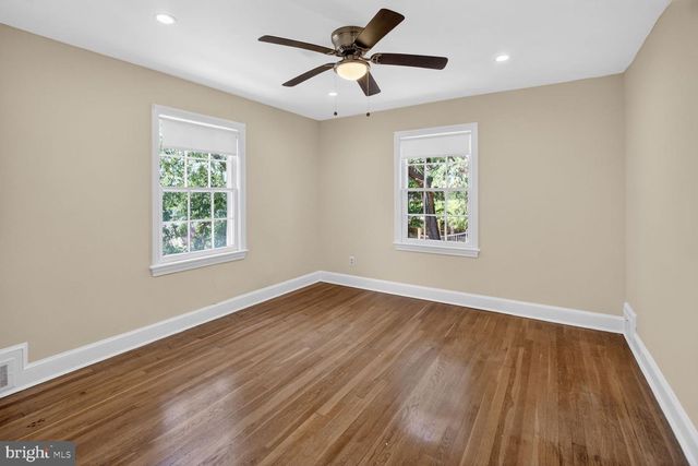 4712 PINEY BRANCH RD NW, Washington, DC 20011