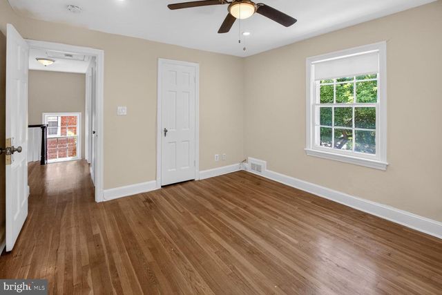 4712 PINEY BRANCH RD NW, Washington, DC 20011