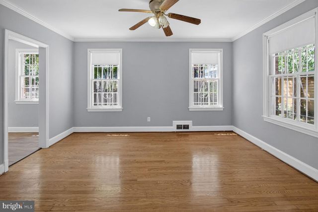 4712 PINEY BRANCH RD NW, Washington, DC 20011