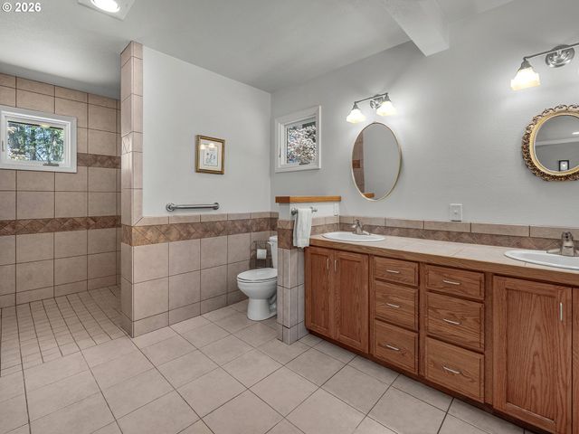 26465 Nw WEST UNION Rd, Hillsboro, OR 97124
